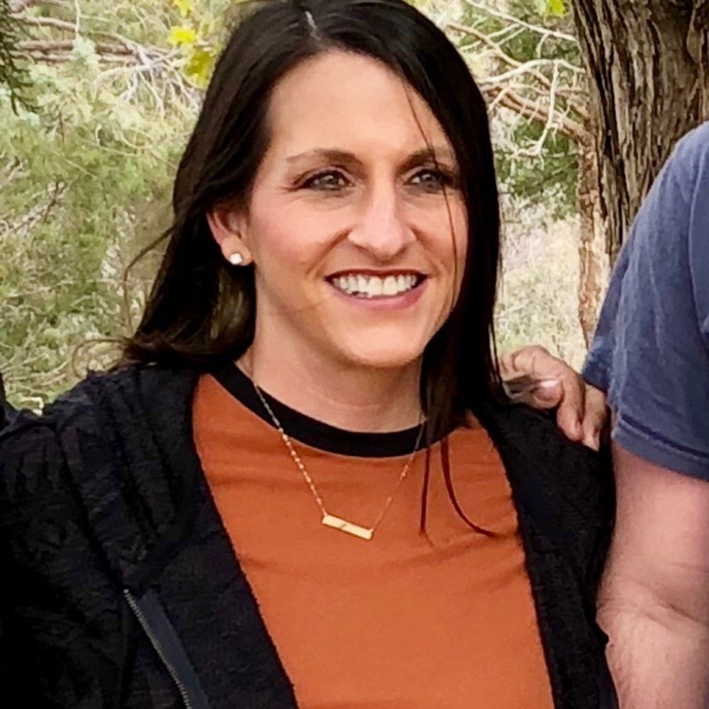 Meet your Posher, Leigh ann